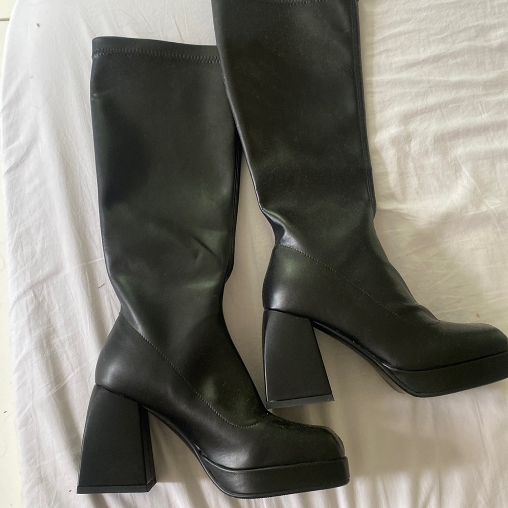 Chunky boots